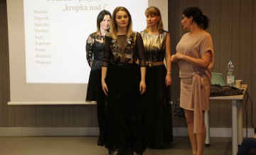 Profesjonalny kurs Dress code z okazji Dnia Kobiet