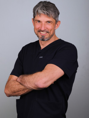 Marek Adwent