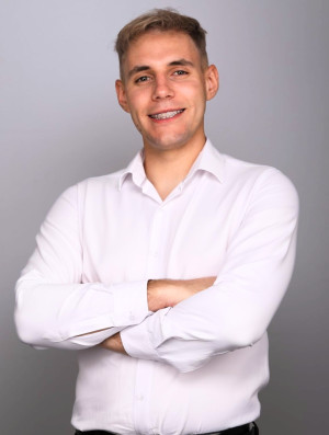 Bartosz Skowron