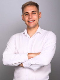 Bartosz Skowron